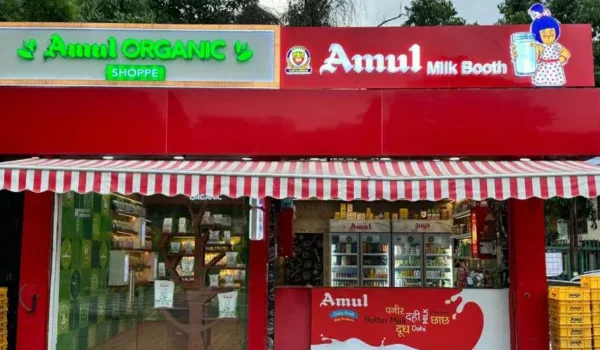 Amul Franchise Cost